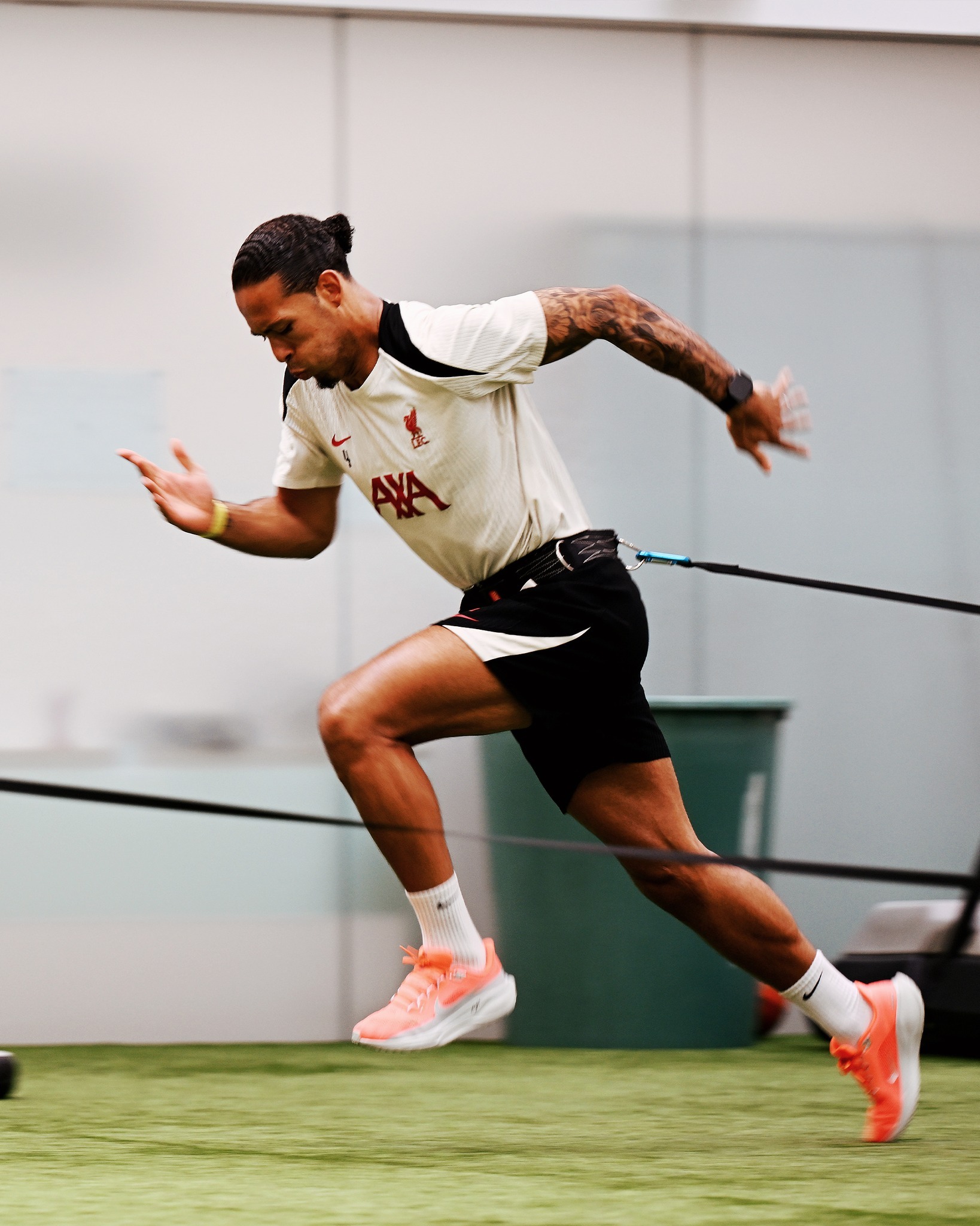 米乐官方网址意大利杯倒计时，阿森纳赛前远射贴柱，细节引发关注，悬念犹存，训练强度明显提升的简单介绍